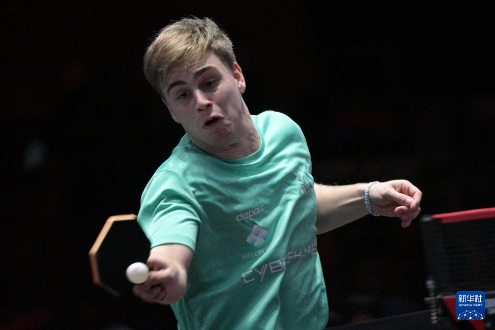 还是在面对 还是在面对